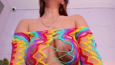 Snapshot of violettaevans_ chatting on 10-16-25, 07:37 Violetta online show from 10-16-25, 07:37