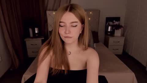 ViolettaOtis online show from 12-06-24, 03:44