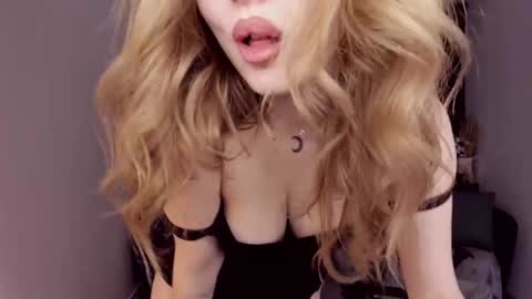 ViolettaOtis online show from 01-06-25, 02:36