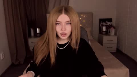 ViolettaOtis online show from 01-29-25, 11:20