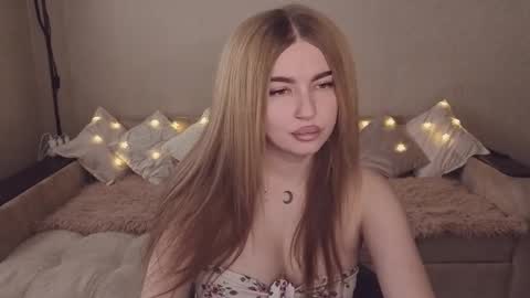 ViolettaOtis online show from 10-04-25, 12:47