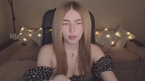 ViolettaOtis online show from 11-10-25, 12:15