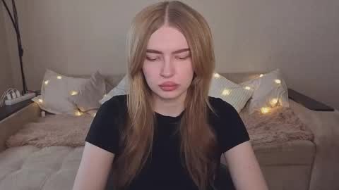 ViolettaOtis online show from 05-04-26, 12:56
