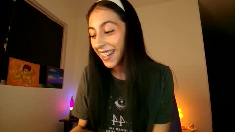 Snapshot of violettastars chatting on 02-07-26, 12:03 Violetta....Follow me in Twitter... online show from 02-07-26, 12:03