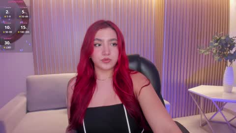 Snapshot of violettcastel chatting on 01-22-25, 07:56 Violett Castel online show from 01-22-25, 07:56