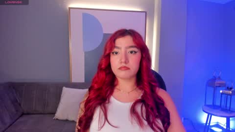 Snapshot of violettcastel chatting on 02-04-25, 07:55 Violett Castel online show from 02-04-25, 07:55