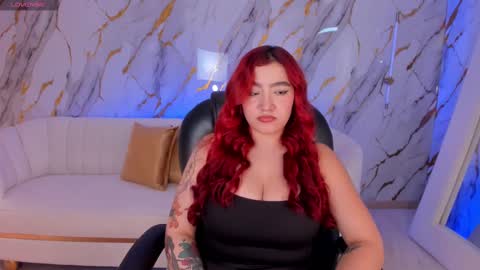 Snapshot of violettcastel chatting on 02-10-25, 07:49 Violett Castel online show from 02-10-25, 07:49