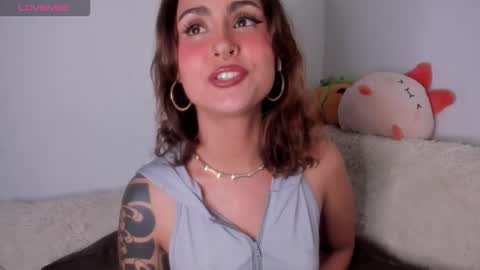 Violette  online show from 01-05-26, 09:29