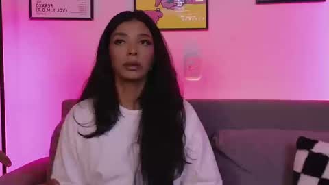 Violet online show from 09-19-25, 04:25