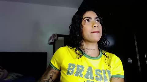  Violet  online show from 10-23-25, 02:55