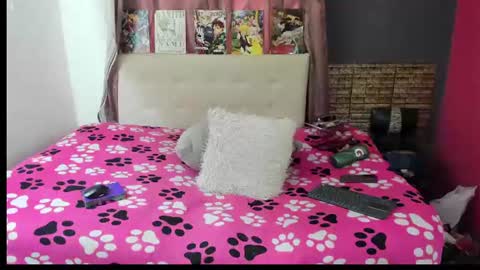 Isabella  online show from 06-23-26, 05:00