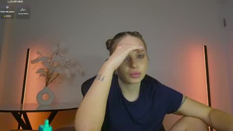 Violla online show from 03-21-26, 09:47