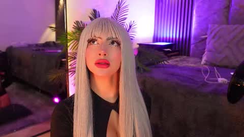 viollettebylyly online show from 02-25-26, 12:37