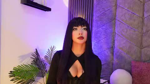 viollettebylyly online show from 06-23-26, 12:25