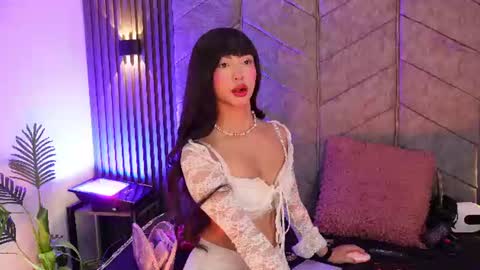 viollettebylyly online show from 06-25-26, 10:09