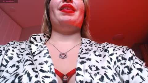  VelvettTime  online show from 02-11-25, 05:50