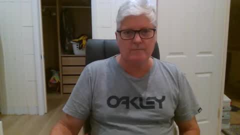 Snapshot of viper654321 chatting on 04-27-26, 08:01 viper654321 online show from 04-27-26, 08:01