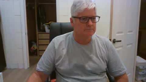Snapshot of viper654321 chatting on 05-18-26, 07:47 viper654321 online show from 05-18-26, 07:47