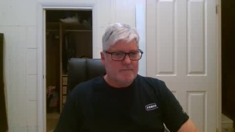 Snapshot of viper654321 chatting on 05-25-26, 07:58 viper654321 online show from 05-25-26, 07:58
