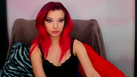 VirginLuna online show from 01-25-25, 09:57