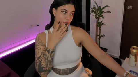 Lu online show from 03-02-25, 07:12