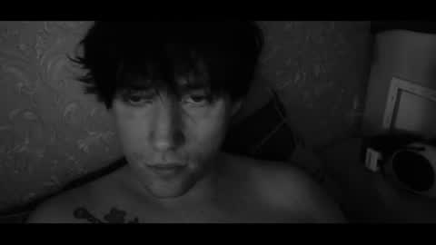 Snapshot of vitiligoboyy chatting on 07-14-26, 02:16 vitiligoboyy online show from 07-14-26, 02:16