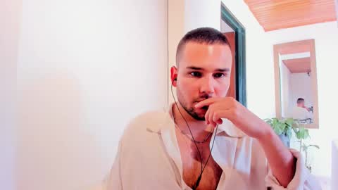 Vito Ferrer online show from 03-08-25, 06:16