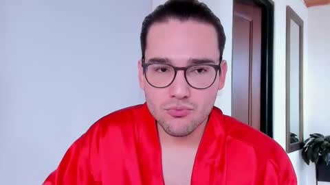 Vito Ferrer online show from 11-12-25, 04:29