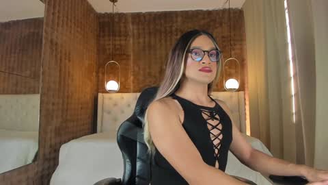 VittaaaPlease help me with your thumbs up its important  online show from 12-03-24, 12:27