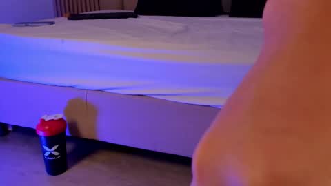 Vttoria online show from 01-19-26, 01:59