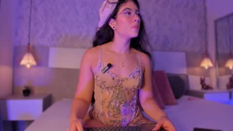 Vttoria online show from 03-21-26, 04:10