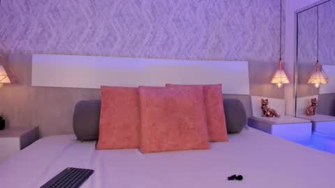 Snapshot of vittoria__rossi chatting on 04-13-26, 03:06 Vttoria online show from 04-13-26, 03:06