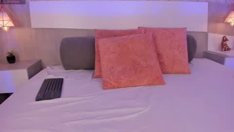 Snapshot of vittoria__rossi chatting on 04-14-26, 04:46 Vttoria online show from 04-14-26, 04:46