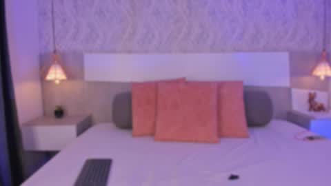Snapshot of vittoria__rossi chatting on 04-16-26, 03:46 Vttoria online show from 04-16-26, 03:46