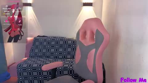 Snapshot of vittoria_lombardi07 chatting on 03-25-26, 02:01 VITTORIA online show from 03-25-26, 02:01