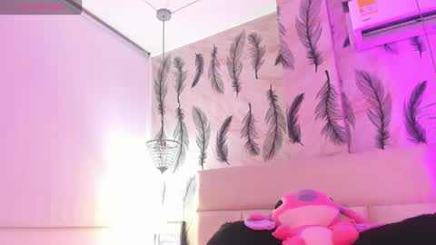 Snapshot of vivi_prinncess chatting on 10-01-25, 11:55 Viviana online show from 10-01-25, 11:55