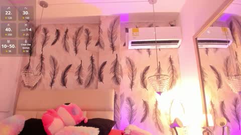 Snapshot of vivi_prinncess chatting on 10-15-25, 11:27 Viviana online show from 10-15-25, 11:27