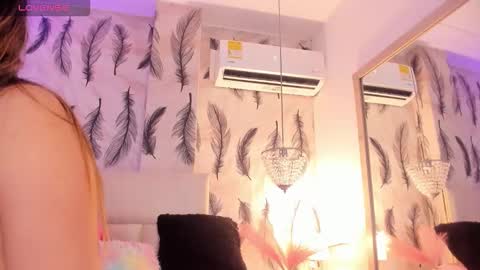 Viviana  online show from 11-10-25, 12:20