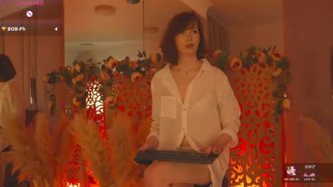vivi_west online show from 04-18-26, 07:07