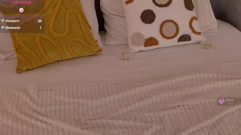 vivi_west online show from 06-09-26, 05:24