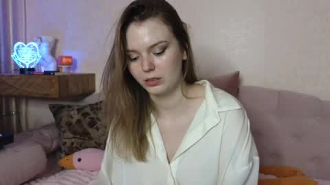 vivian_alison online show from 04-18-26, 07:58