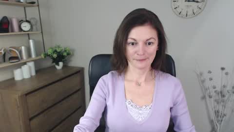 Vivian online show from 12-06-24, 05:42