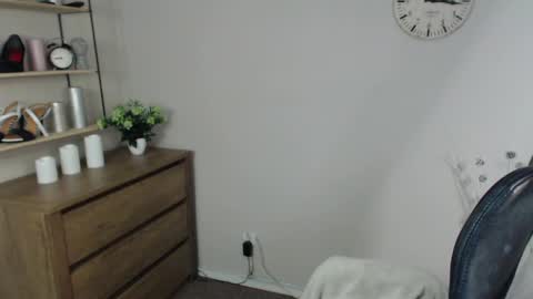 Vivian online show from 12-09-24, 10:00