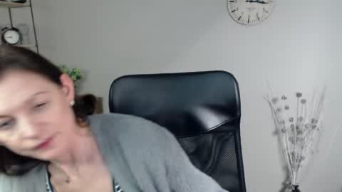 Vivian online show from 01-11-25, 11:02