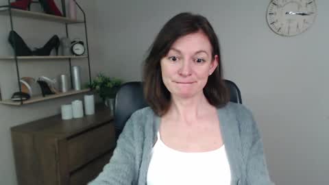 Vivian online show from 03-03-25, 10:28