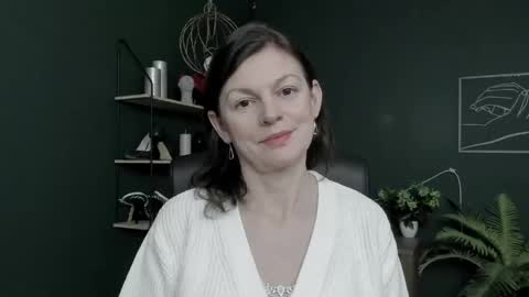 Vivian online show from 03-23-26, 06:50