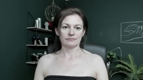 Vivian online show from 05-31-26, 07:59
