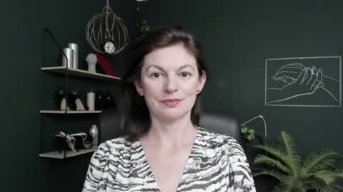 Snapshot of vivian_dream chatting on 06-18-26, 09:14 Vivian online show from 06-18-26, 09:14