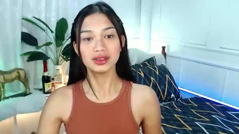 Vivian online show from 03-04-25, 07:54