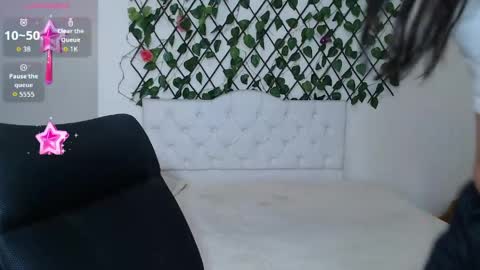 Snapshot of vivianalatin chatting on 04-22-26, 11:56 instagram Viviana73215 online show from 04-22-26, 11:56